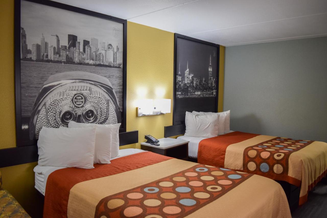 Super 8 Downtown Raleigh Motel Buitenkant foto