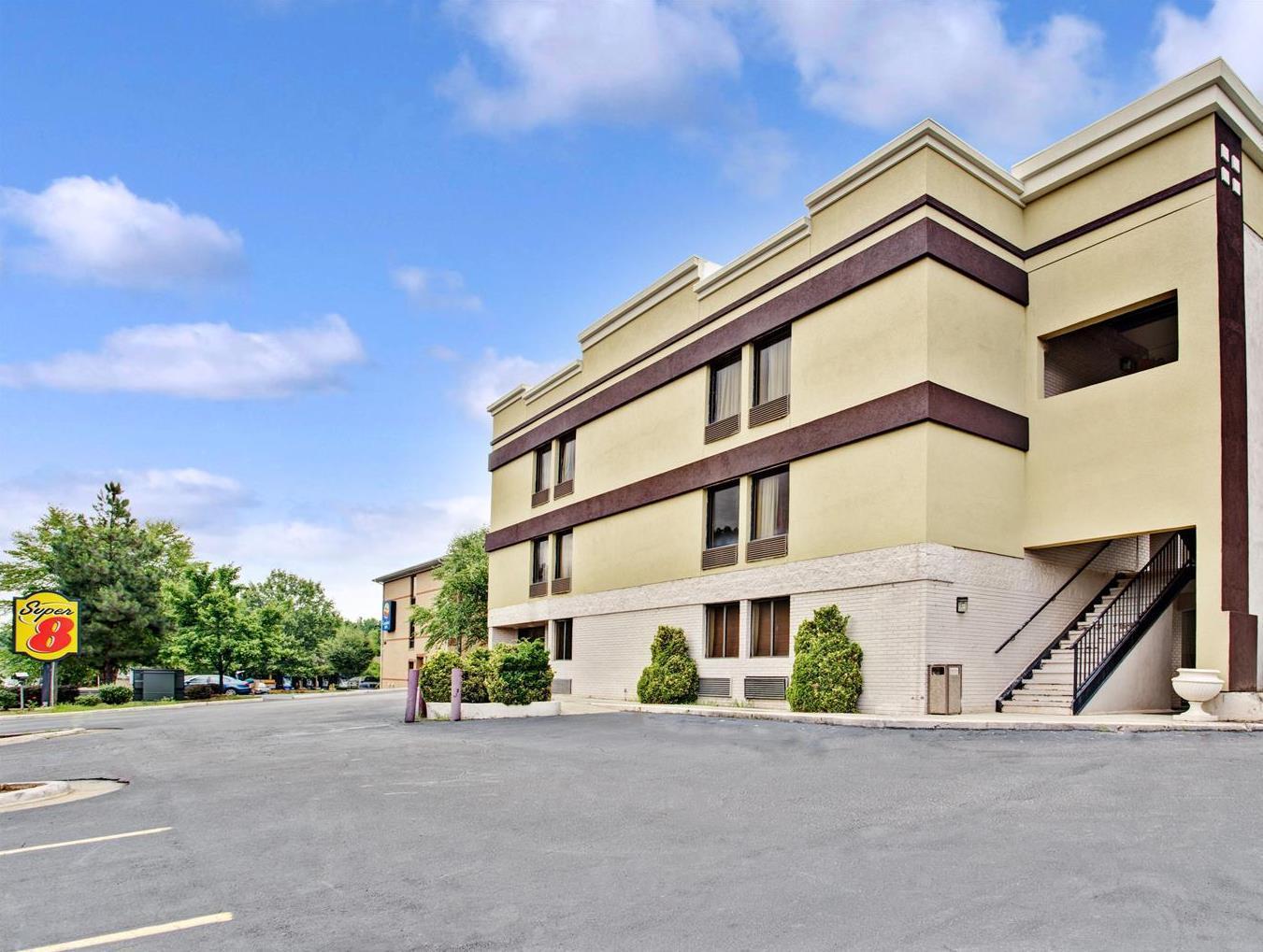 Super 8 Downtown Raleigh Motel Buitenkant foto