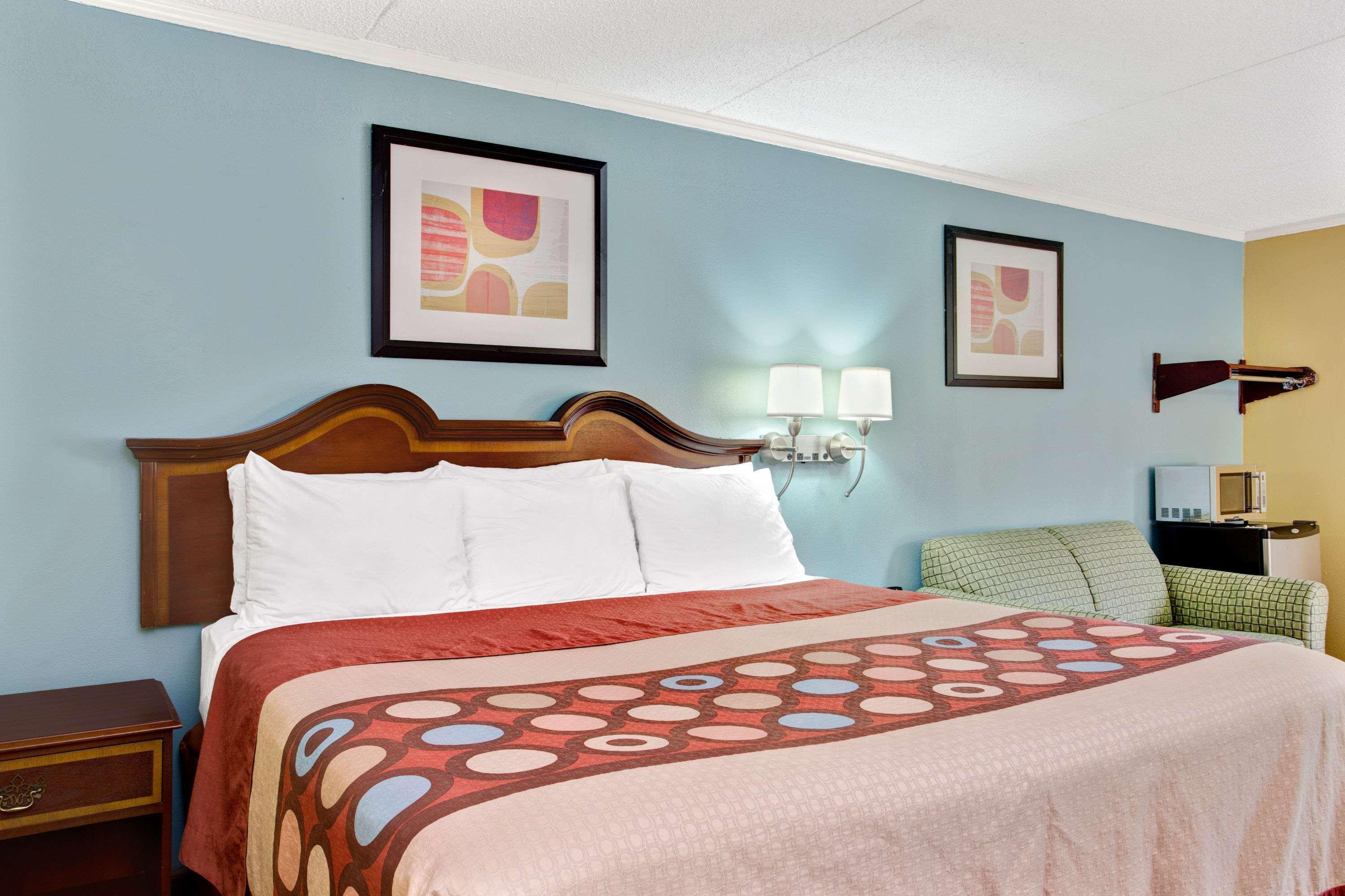 Super 8 Downtown Raleigh Motel Buitenkant foto