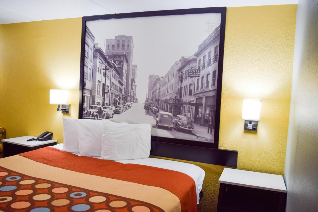 Super 8 Downtown Raleigh Motel Buitenkant foto